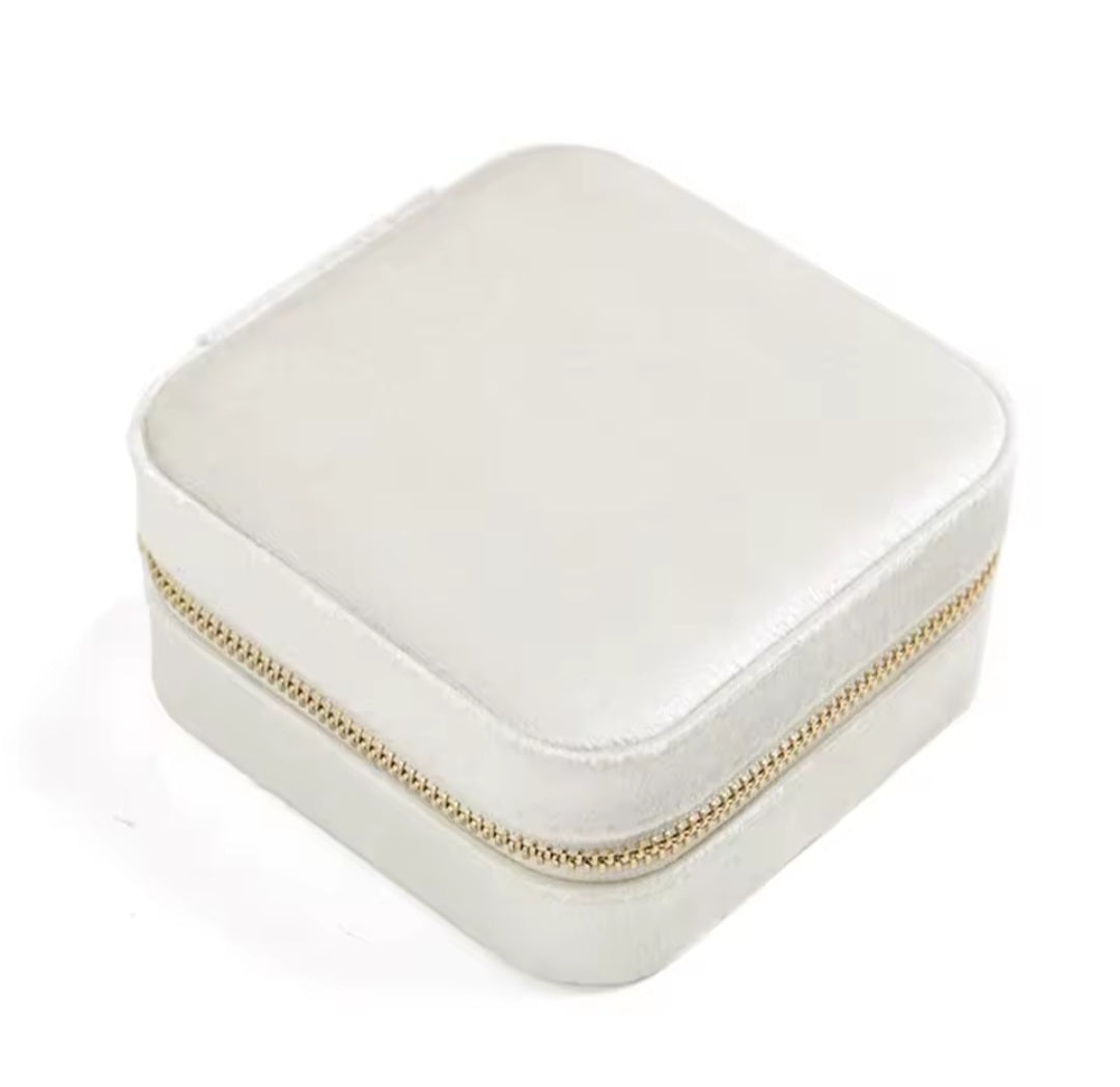 Velvet jewelry travel box organizer