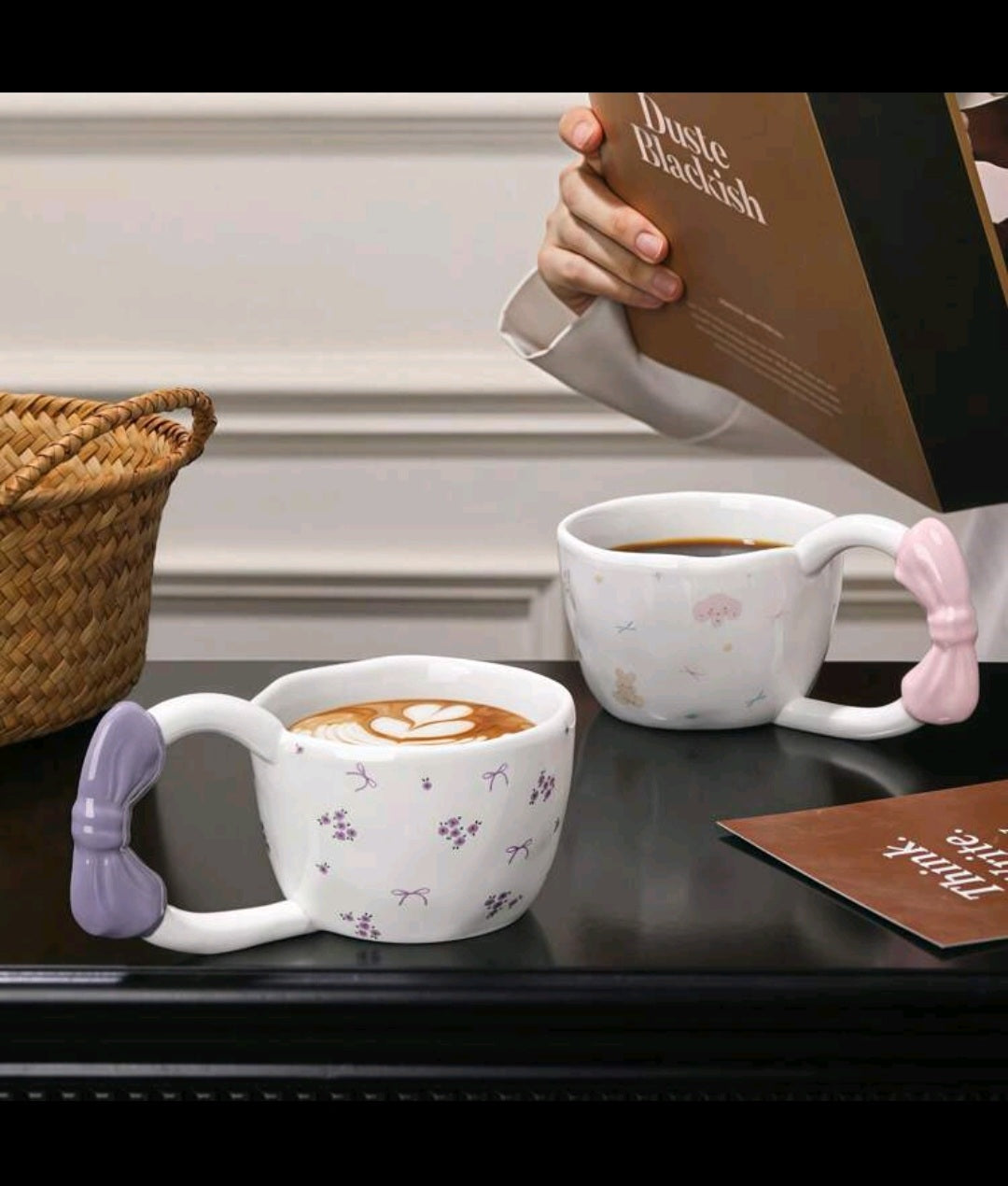 Bow handed mug
