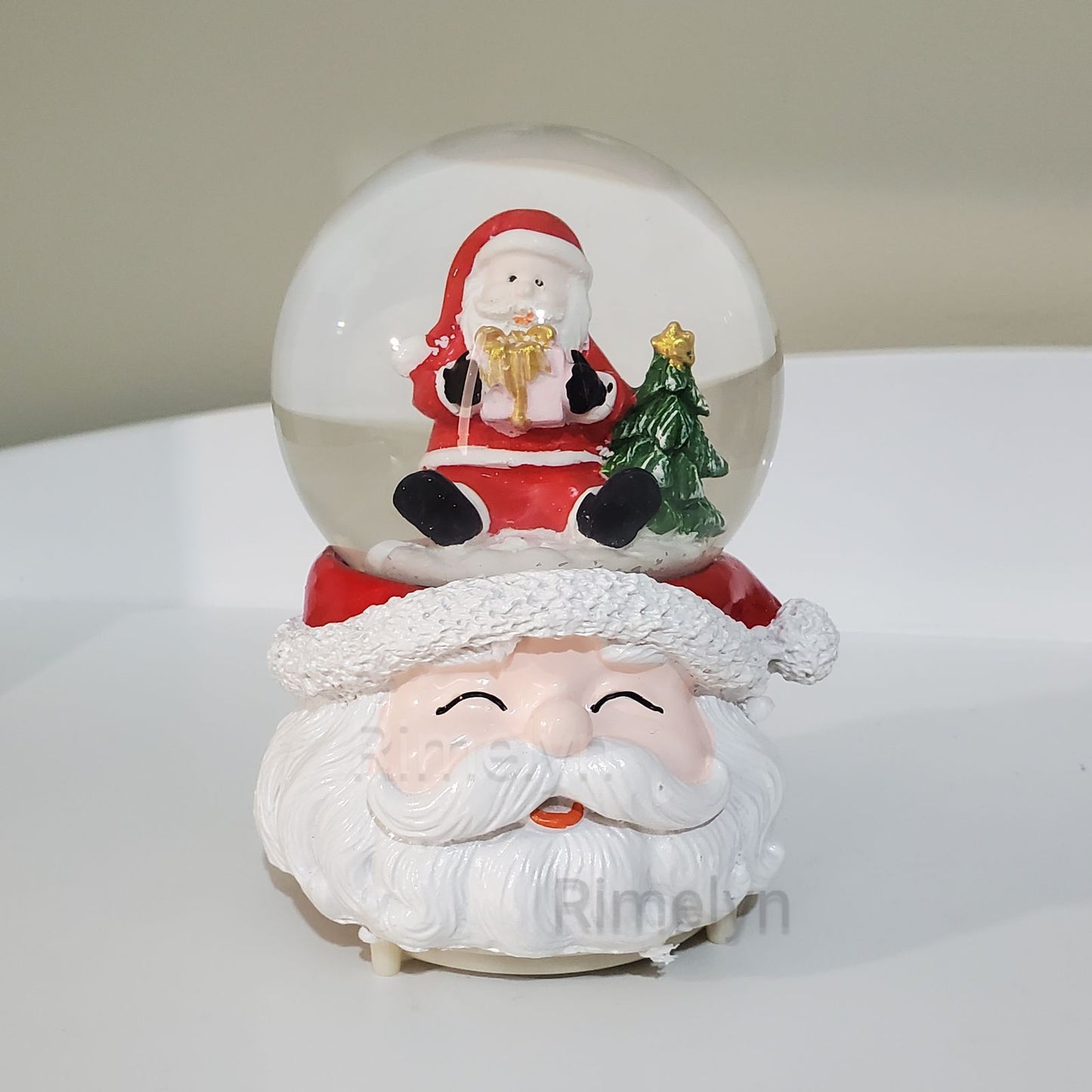 Big snowball with light and music