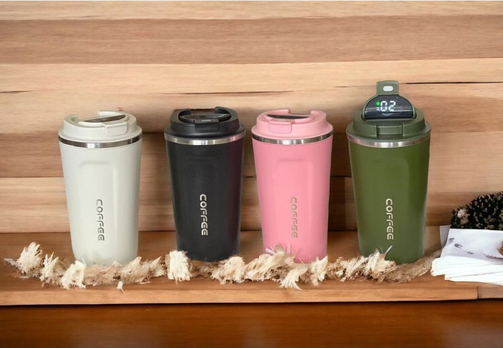 Digital stainless steel vacuum insulated mug