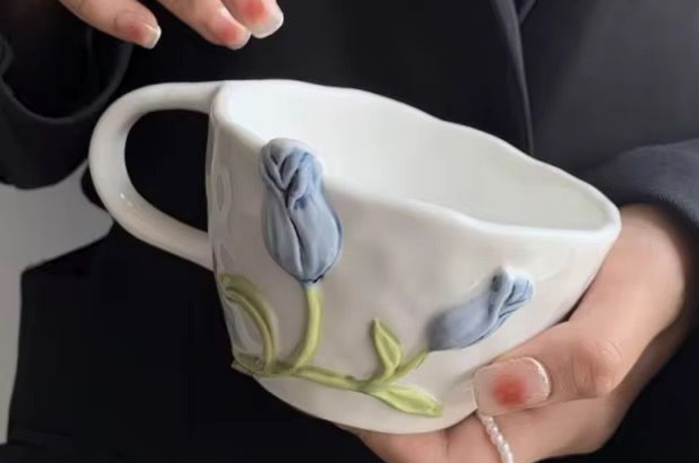 Flower design ceramic mug