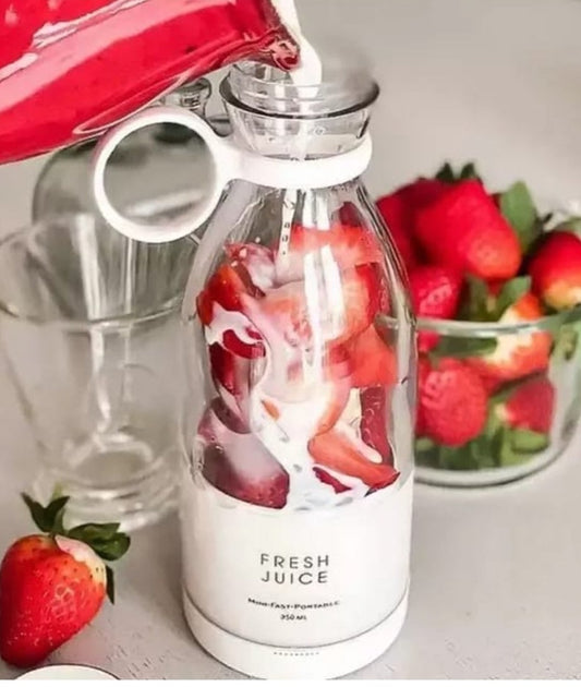 Portable juice blender
