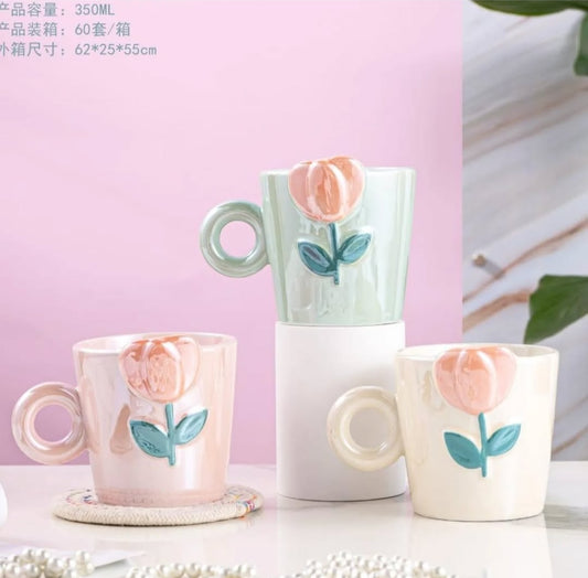 Ceramic tulip mug