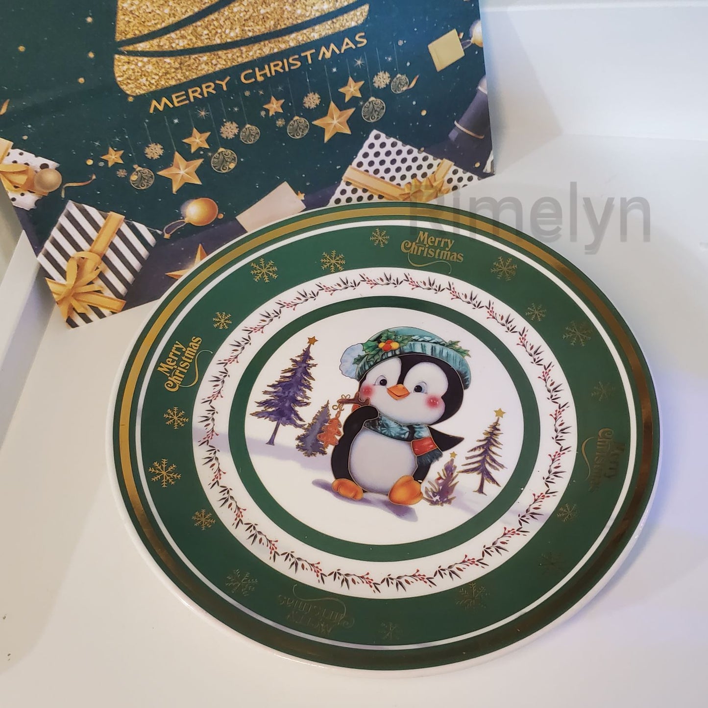 Christmas plate penguin
